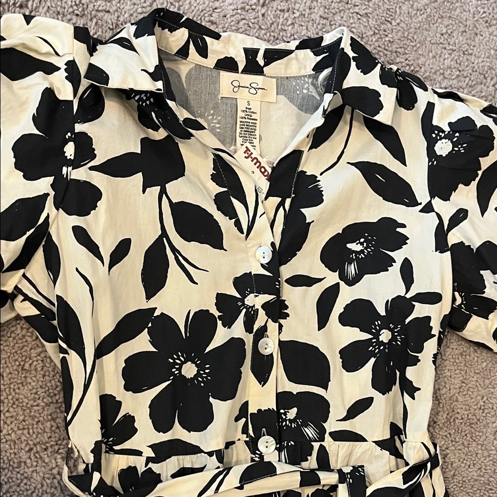 Jessica Simpson Black and Cream Floral Button-Front Tie-Waist Dress - Picture 3 of 7